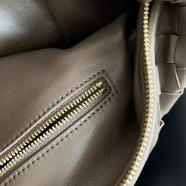 Picture of Bottega Veneta Handbags _SKUfw184633557fw